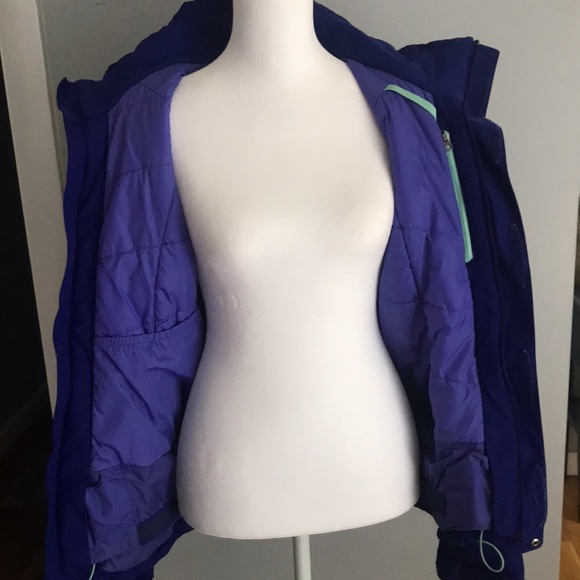 The North Face winter jacket - Picture 7 of 9